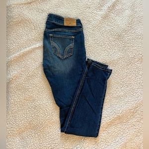 Hollister dark wash skinny jeans